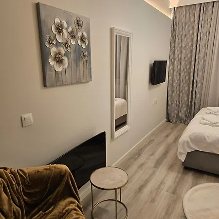 Trisap Luxury T アパート *