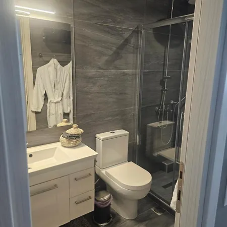 アパート Trisap Luxury T テッサロニキ